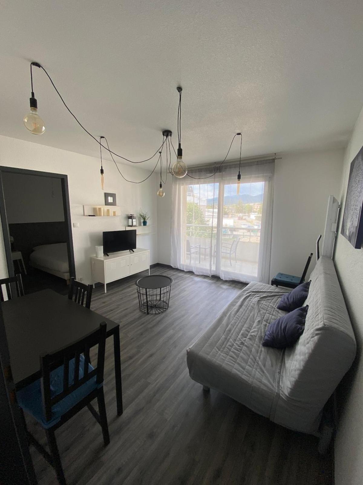 U1 Chaleureux Appartement Avec Balcon A Uffholtz Dış mekan fotoğraf